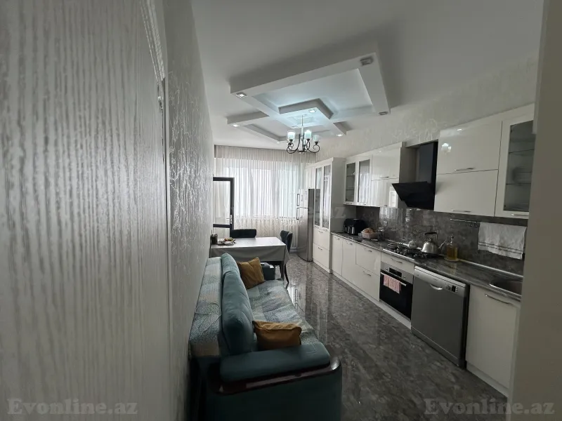 Satılır 4 otaqlı Mənzil Yeni tikili 134 m² 7-ci mikrorayon - şəkil 2