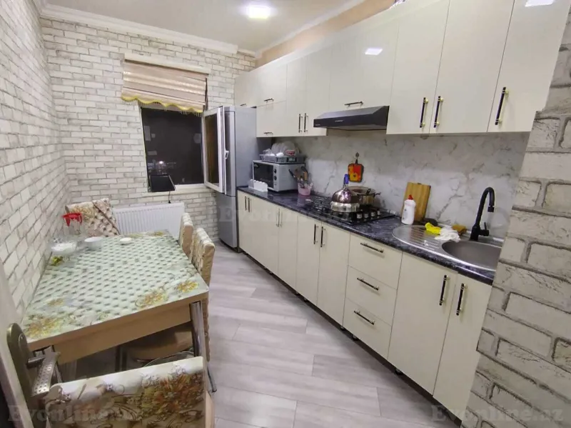 Satılır 3 otaqlı Mənzil Köhnə tikili 74 m² Sumqayıt - şəkil 2