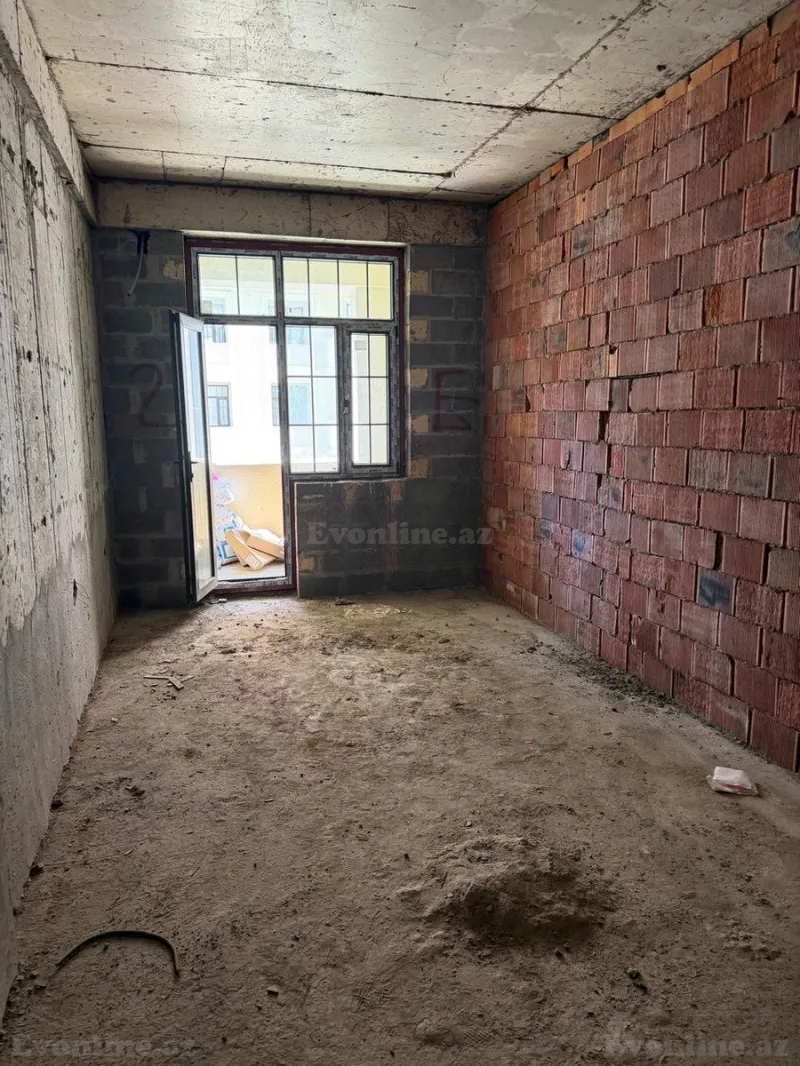 2 otaqlı Mənzil 68 m² Elmlər Akademiyası m. Satılır