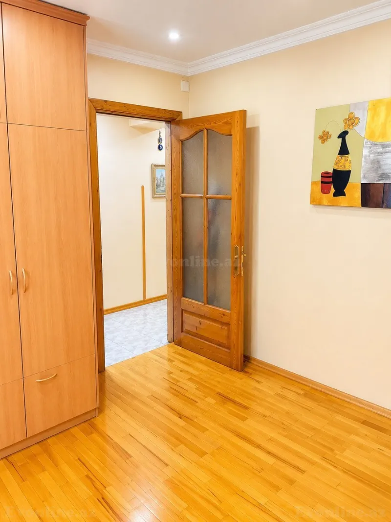 Kirayə verilir 3 otaqlı Mənzil Köhnə tikili 90 m² Nizami m. - şəkil 6