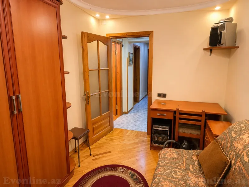 Kirayə verilir 3 otaqlı Mənzil Köhnə tikili 90 m² Nizami m. - şəkil 8