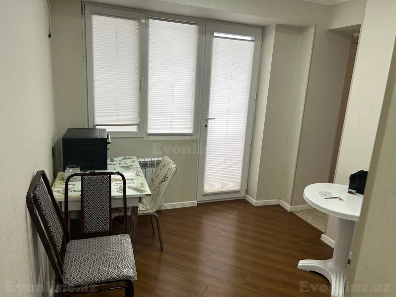 Kirayə verilir 2 otaqlı Mənzil Köhnə tikili 75 m² Yasamal - şəkil 4