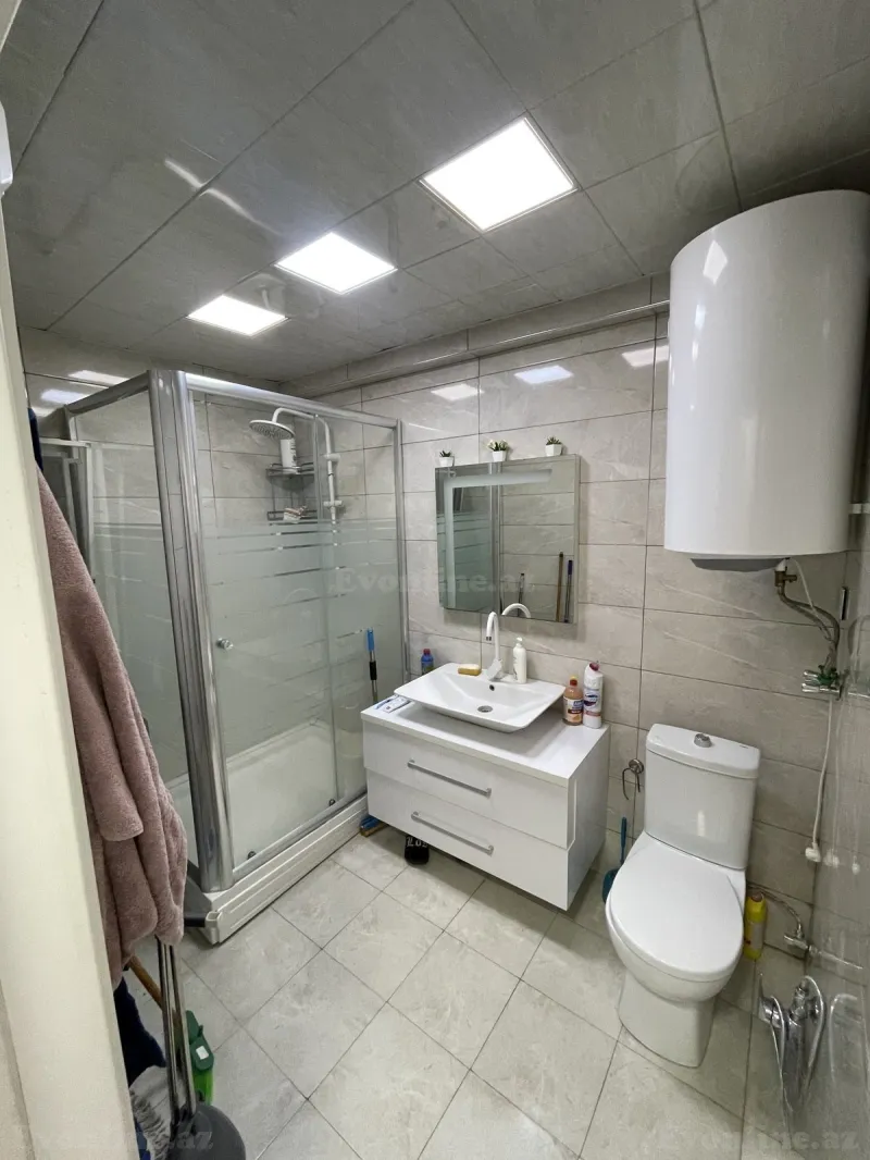 Kirayə verilir 2 otaqlı Mənzil Yeni tikili 70 m² Həzi Aslanov m. - şəkil 13