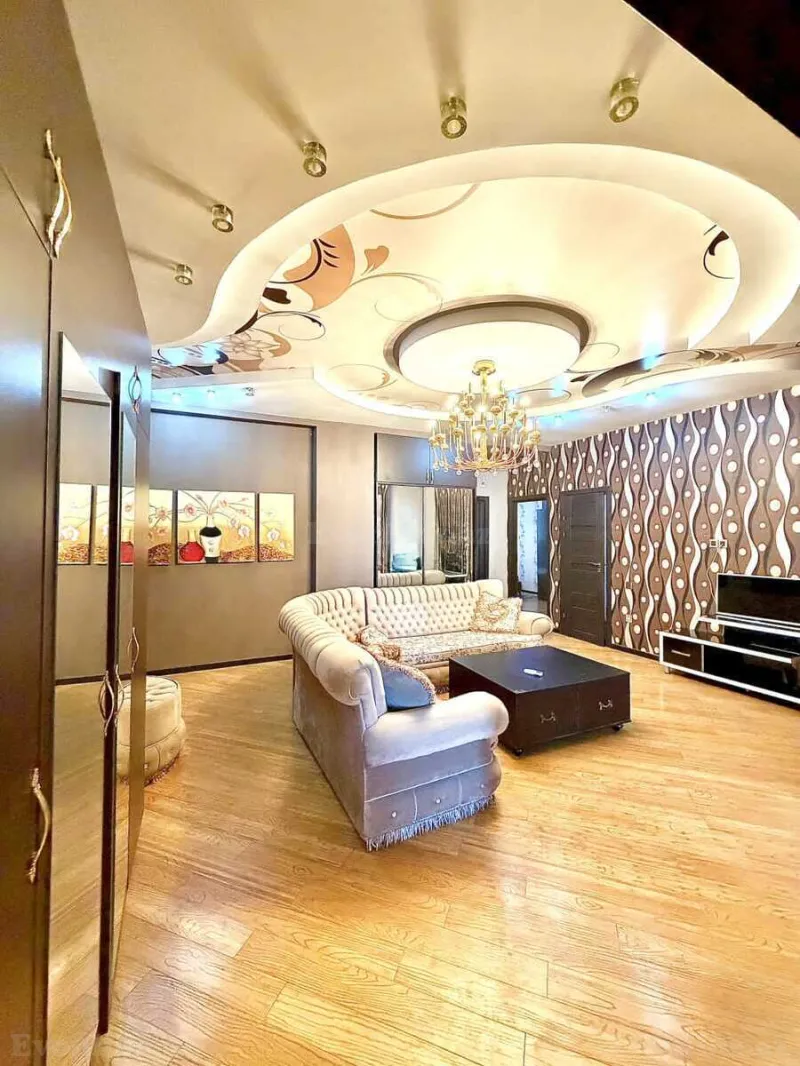 Satılır 4 otaqlı Mənzil Yeni tikili 152 m² İnşaatçılar m. - şəkil 7