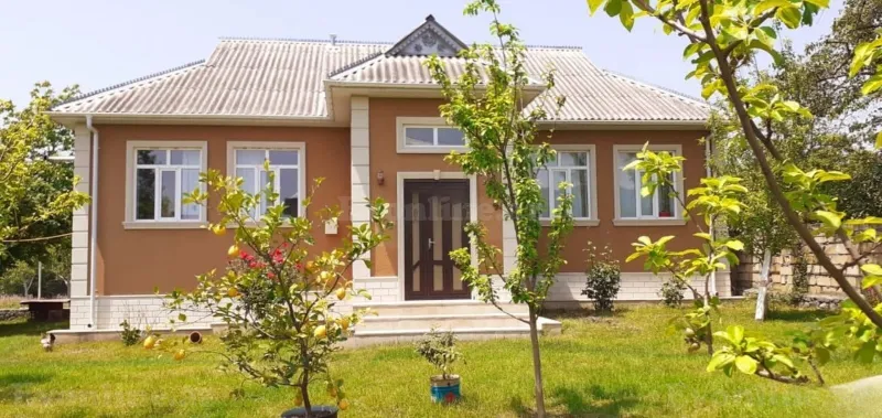Kirayə verilir 4 otaqlı Həyət evi 100 m² Qəbələ - şəkil 4