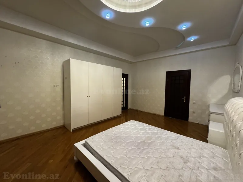 Kirayə verilir 4 otaqlı Mənzil Yeni tikili 235 m² 28 May m. - şəkil 12