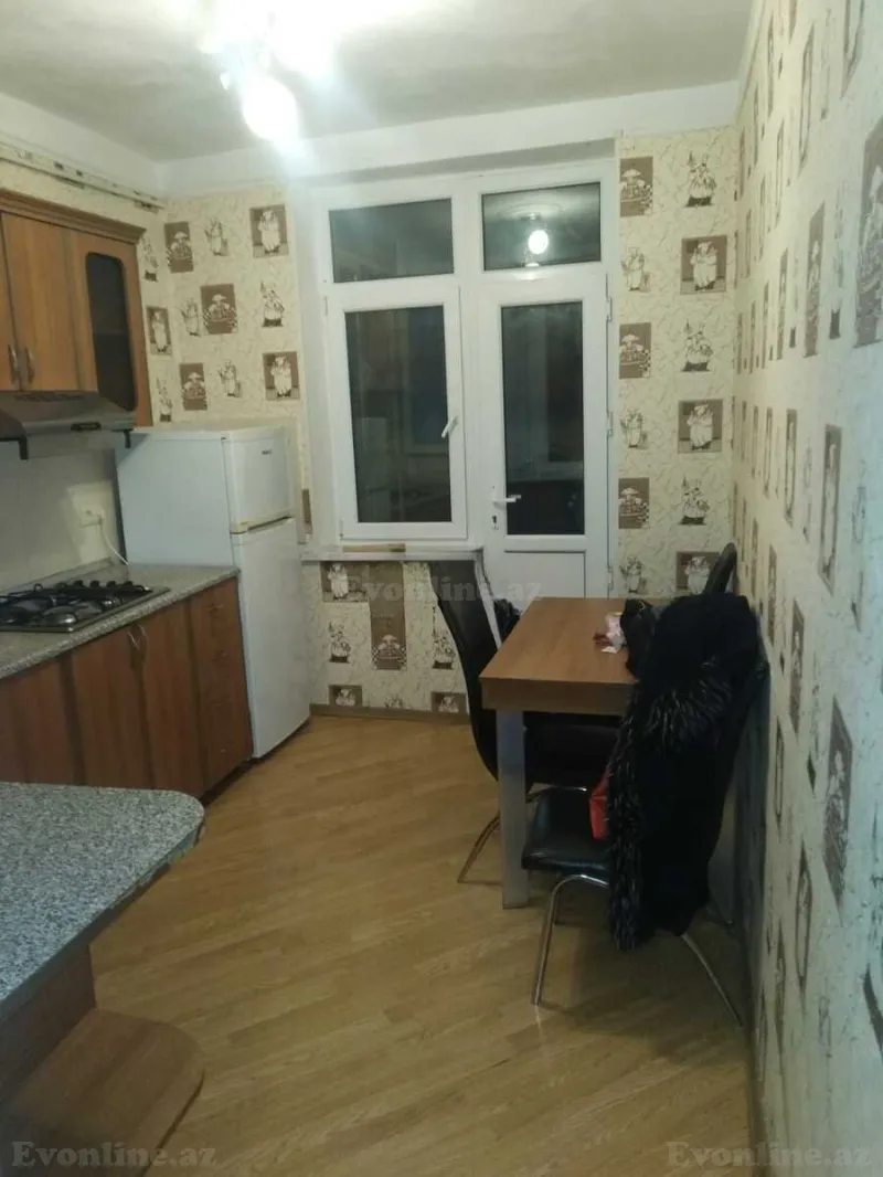 Satılır 2 otaqlı Mənzil Köhnə tikili 65 m² Bakıxanov - şəkil 10
