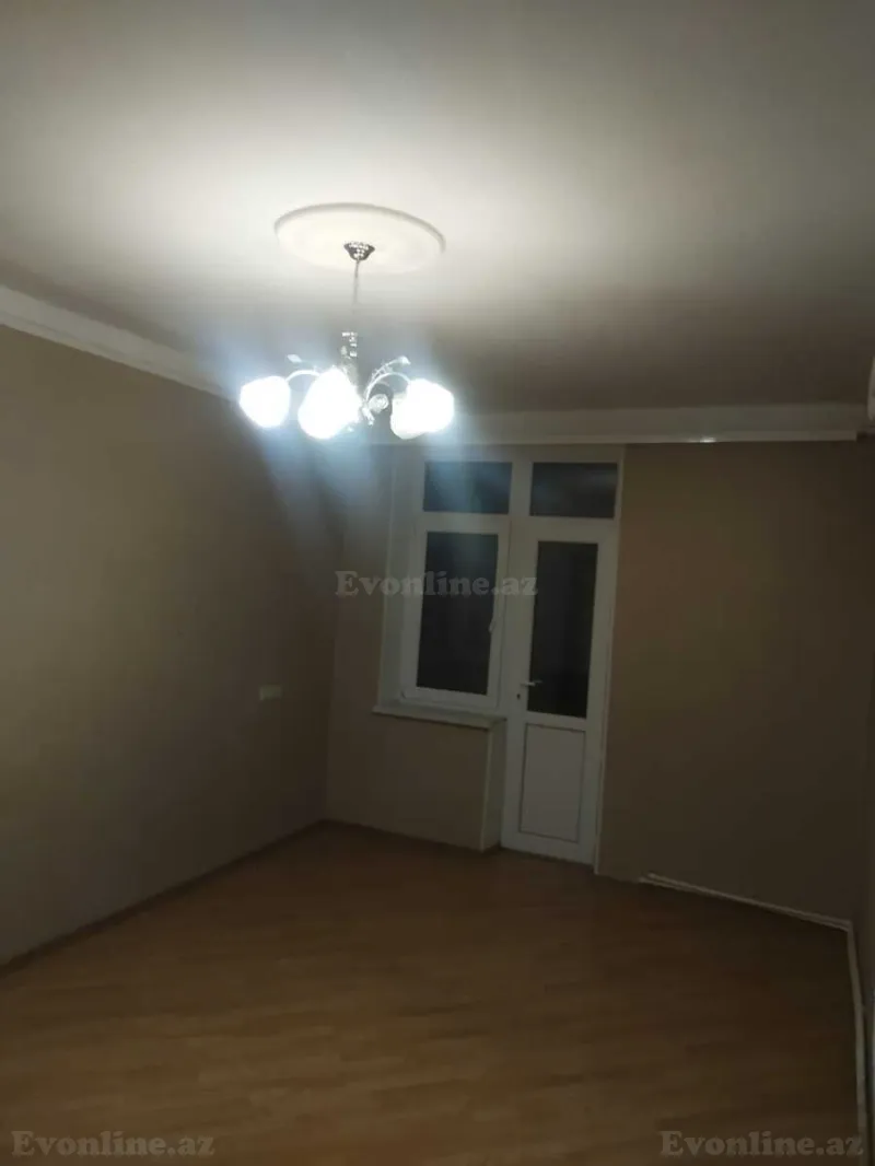 Satılır 2 otaqlı Mənzil Köhnə tikili 65 m² Bakıxanov - şəkil 16
