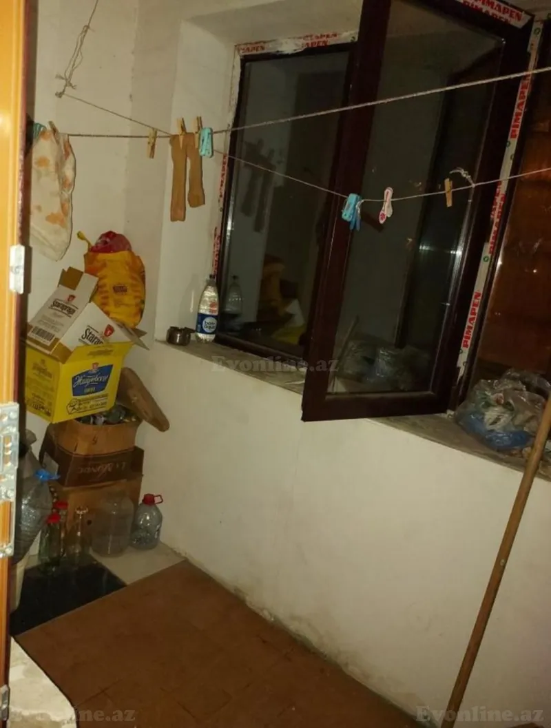 Satılır 2 otaqlı Mənzil Köhnə tikili 45 m² Yasamal - şəkil 3