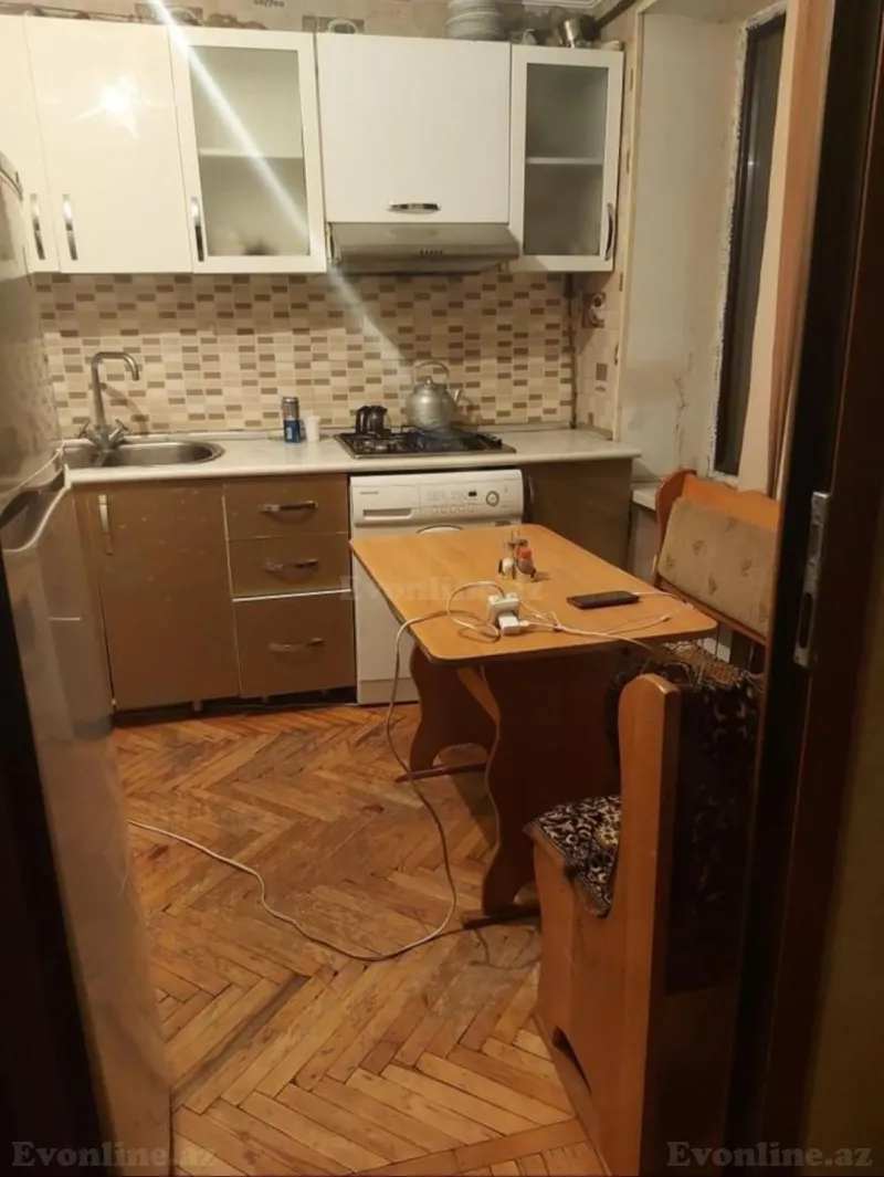 Satılır 2 otaqlı Mənzil Köhnə tikili 45 m² Yasamal - şəkil 5