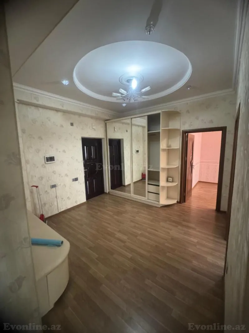 2 otaqlı Mənzil 76 m² Həzi Aslanov m. Kirayə verilir