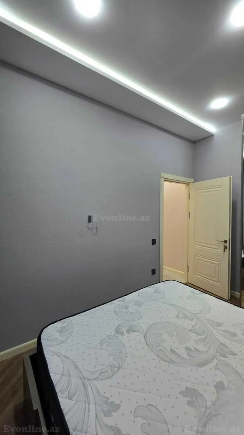 Kirayə verilir 3 otaqlı Mənzil Yeni tikili 70 m² Nərimanov r. - şəkil 14