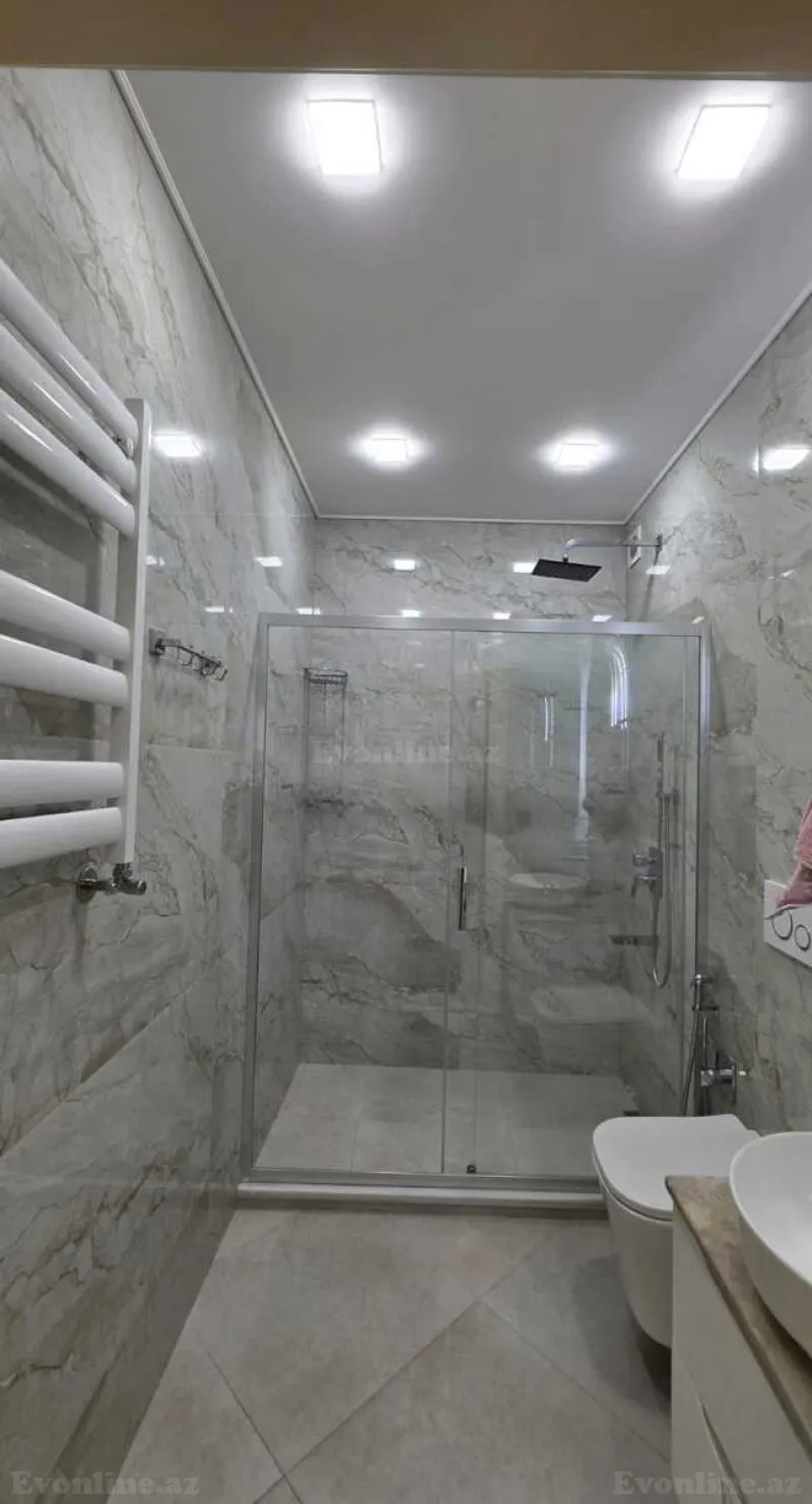 Kirayə verilir 3 otaqlı Mənzil Yeni tikili 70 m² Nərimanov r. - şəkil 24
