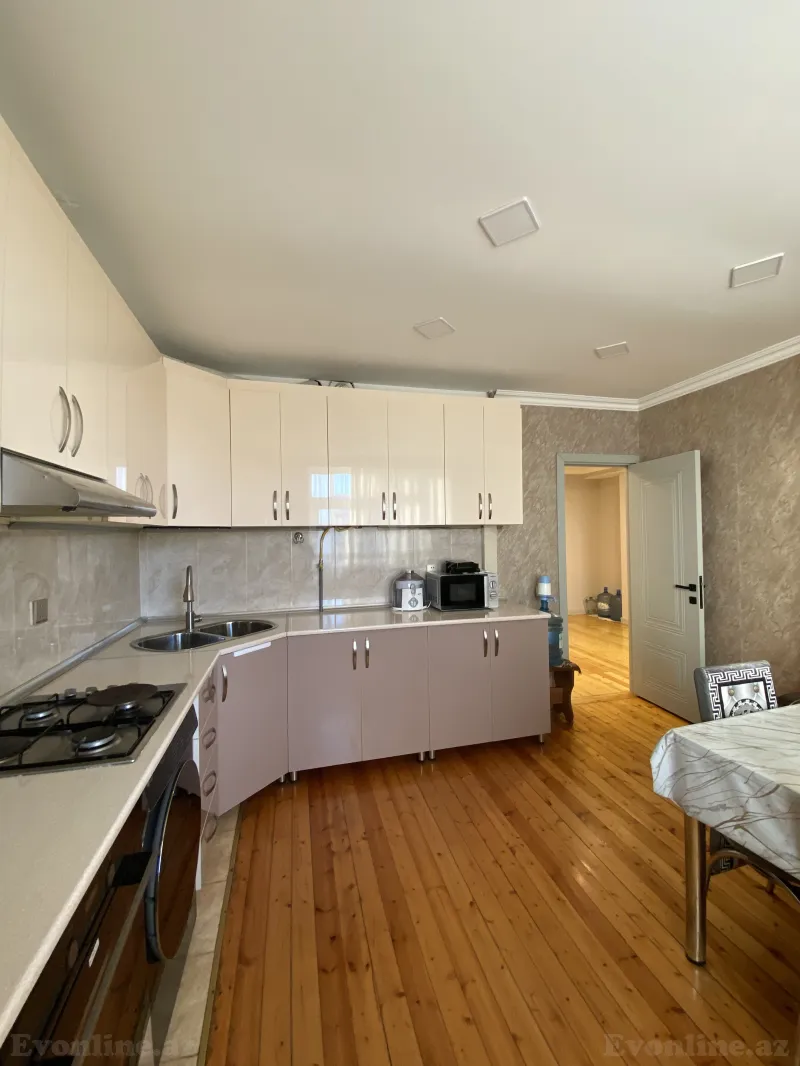 Satılır 4 otaqlı Mənzil Yeni tikili 120 m² Q.Qarayev pr. - şəkil 10
