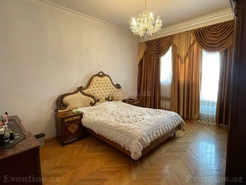 Satılır 4 otaqlı Mənzil Yeni tikili 160 m² Nəsimi r. - şəkil 12
