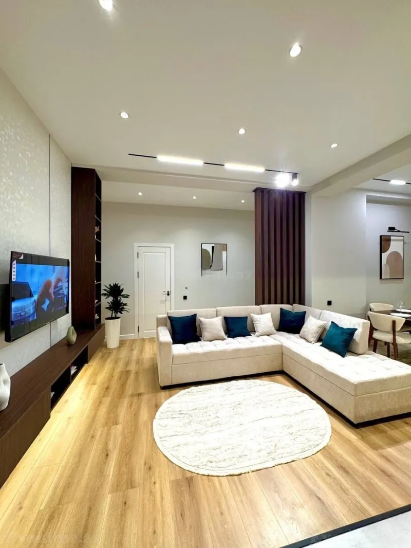 3 otaqlı Mənzil 100 m² Nizami m. Kirayə verilir