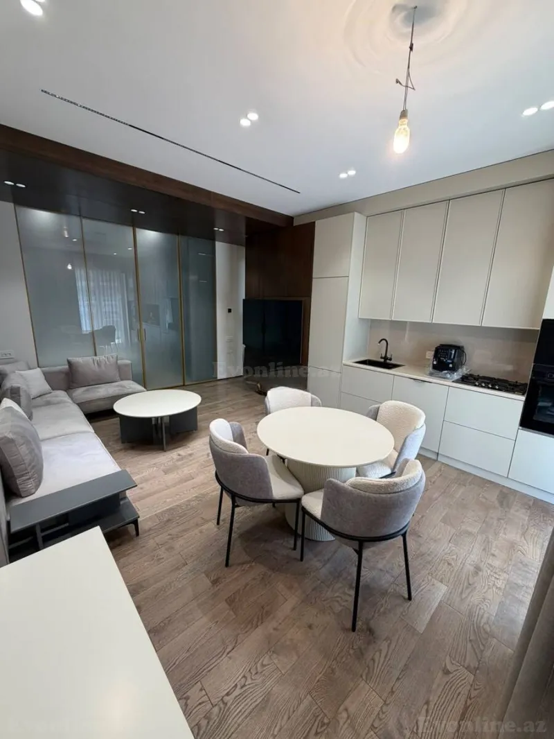 2 otaqlı Mənzil 95 m² Xətai r. Kirayə verilir