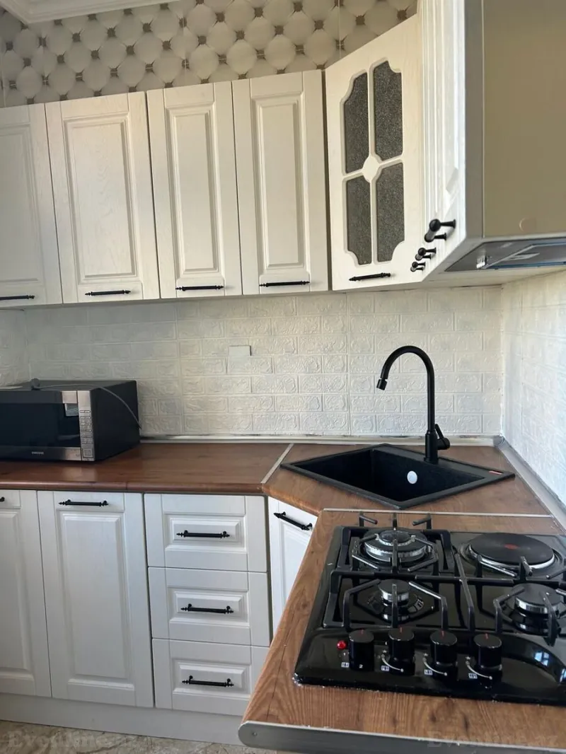 Satılır 2 otaqlı Mənzil Köhnə tikili 58 m² Memar Əcəmi m. - şəkil 8