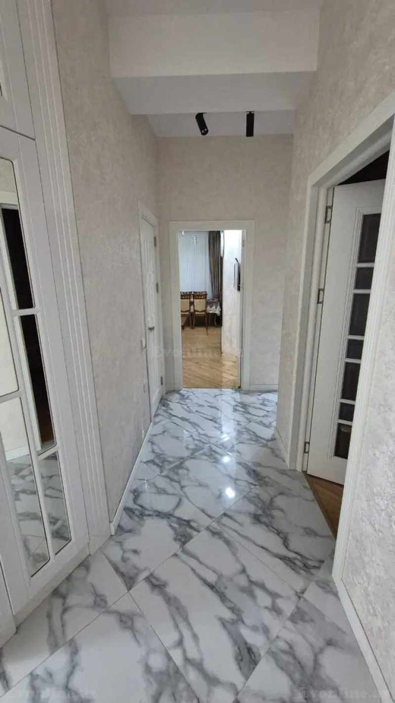 Satılır 3 otaqlı Mənzil Yeni tikili 82 m² Memar Əcəmi m. - şəkil 7