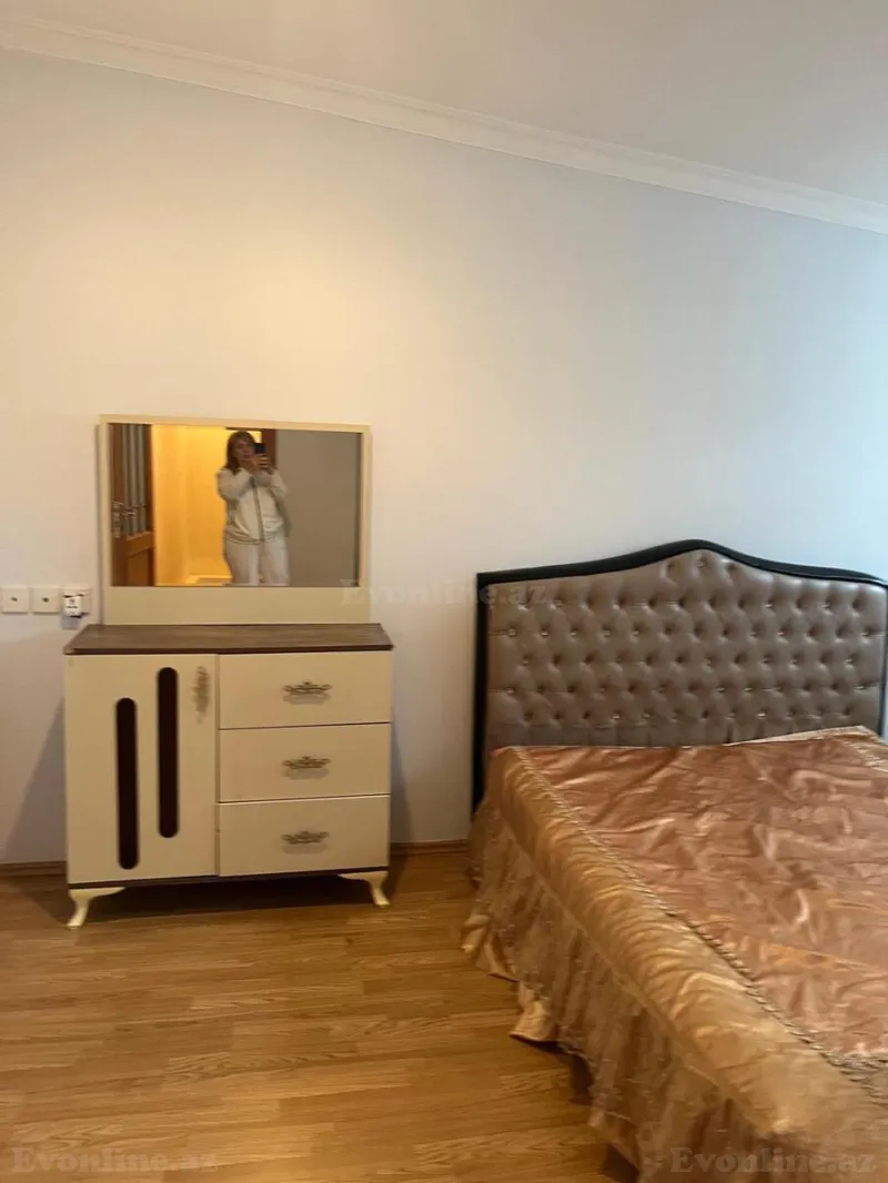 Satılır 3 otaqlı Mənzil Köhnə tikili 105 m² Nizami m. - şəkil 4
