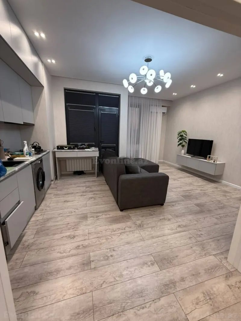 3 otaqlı Mənzil 80 m² 20 Yanvar m. Kirayə verilir