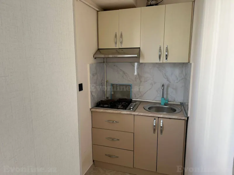 Kirayə verilir 2 otaqlı Mənzil Köhnə tikili 75 m² Yasamal r. - şəkil 8
