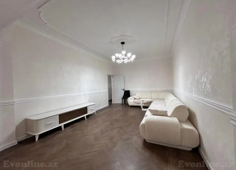 Satılır 2 otaqlı Mənzil Yeni tikili 85 m² Tbilisi pr.