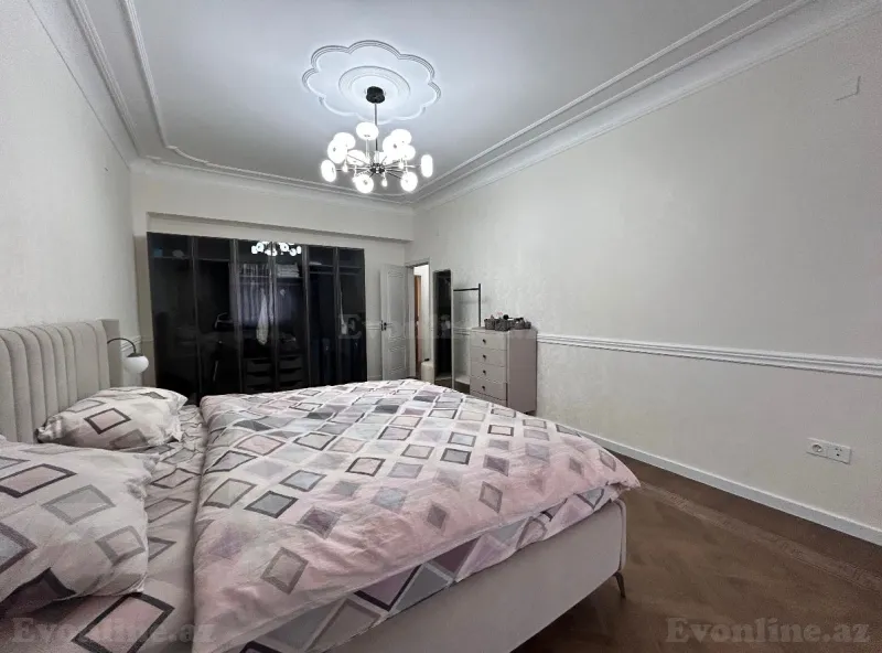 Satılır 2 otaqlı Mənzil Yeni tikili 85 m² Tbilisi pr. - şəkil 5