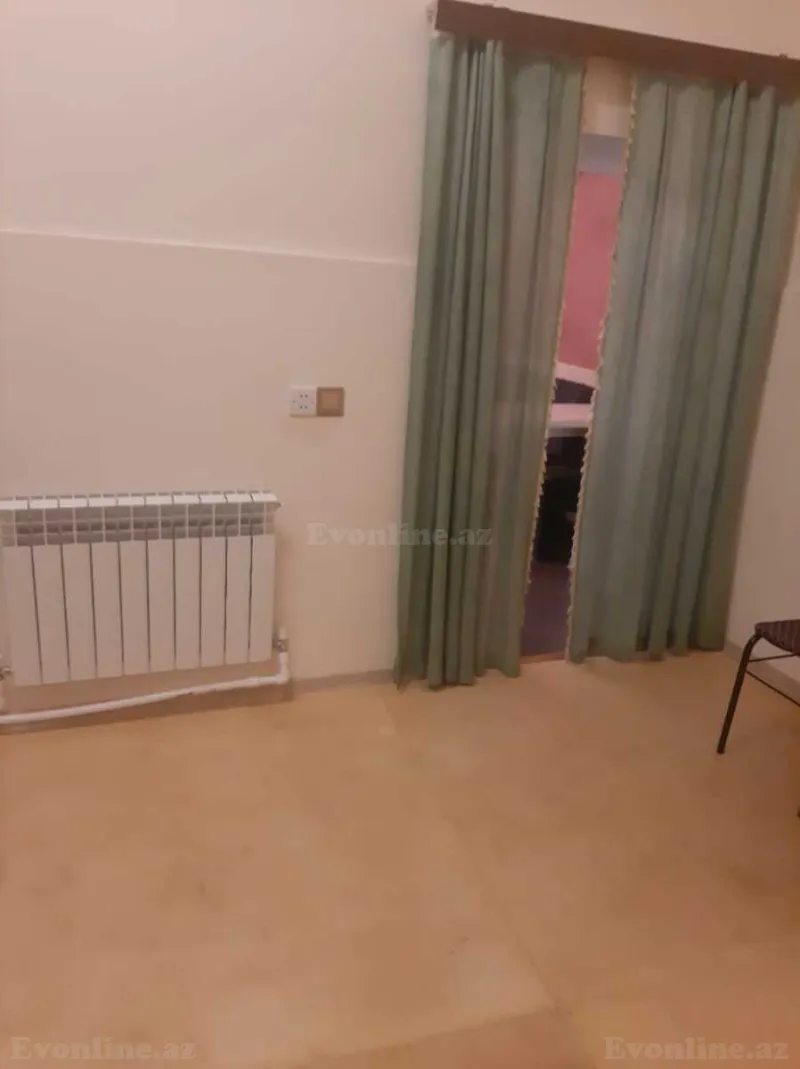 Kirayə verilir 2 otaqlı Mənzil Köhnə tikili 40 m² Səbail r. - şəkil 2