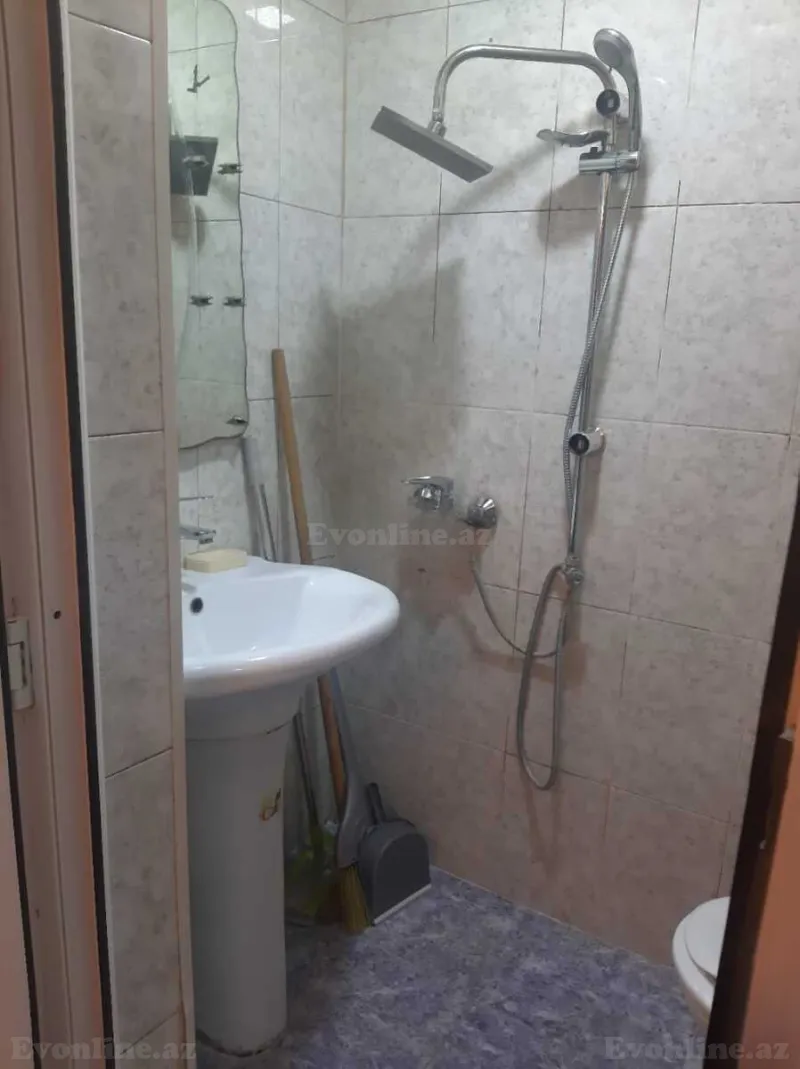 Kirayə verilir 2 otaqlı Mənzil Köhnə tikili 40 m² Səbail r. - şəkil 7