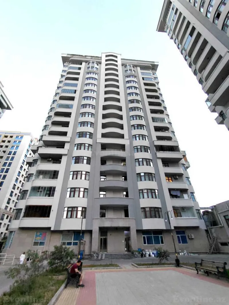 Kirayə verilir 4 otaqlı Mənzil Yeni tikili 205 m² Nəsimi r. - şəkil 16