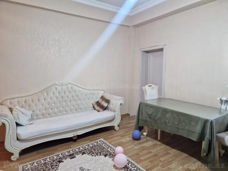 2 otaqlı Mənzil 57 m² Elmlər Akademiyası m. Kirayə verilir