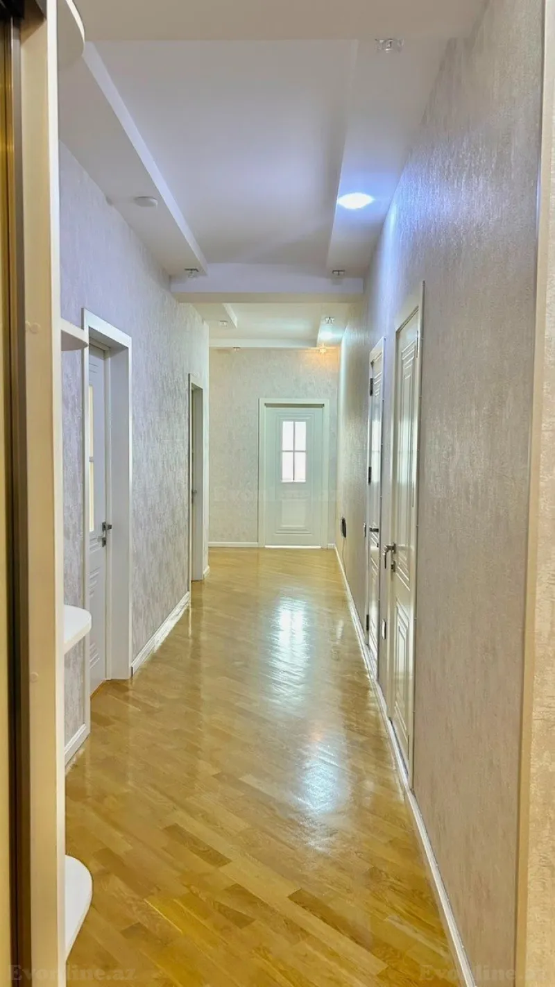 Kirayə verilir 3 otaqlı Mənzil Yeni tikili 125 m² İnşaatçılar m. - şəkil 21
