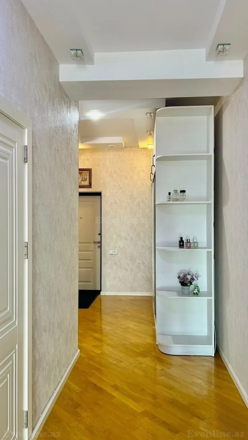 Kirayə verilir 3 otaqlı Mənzil Yeni tikili 125 m² İnşaatçılar m. - şəkil 23