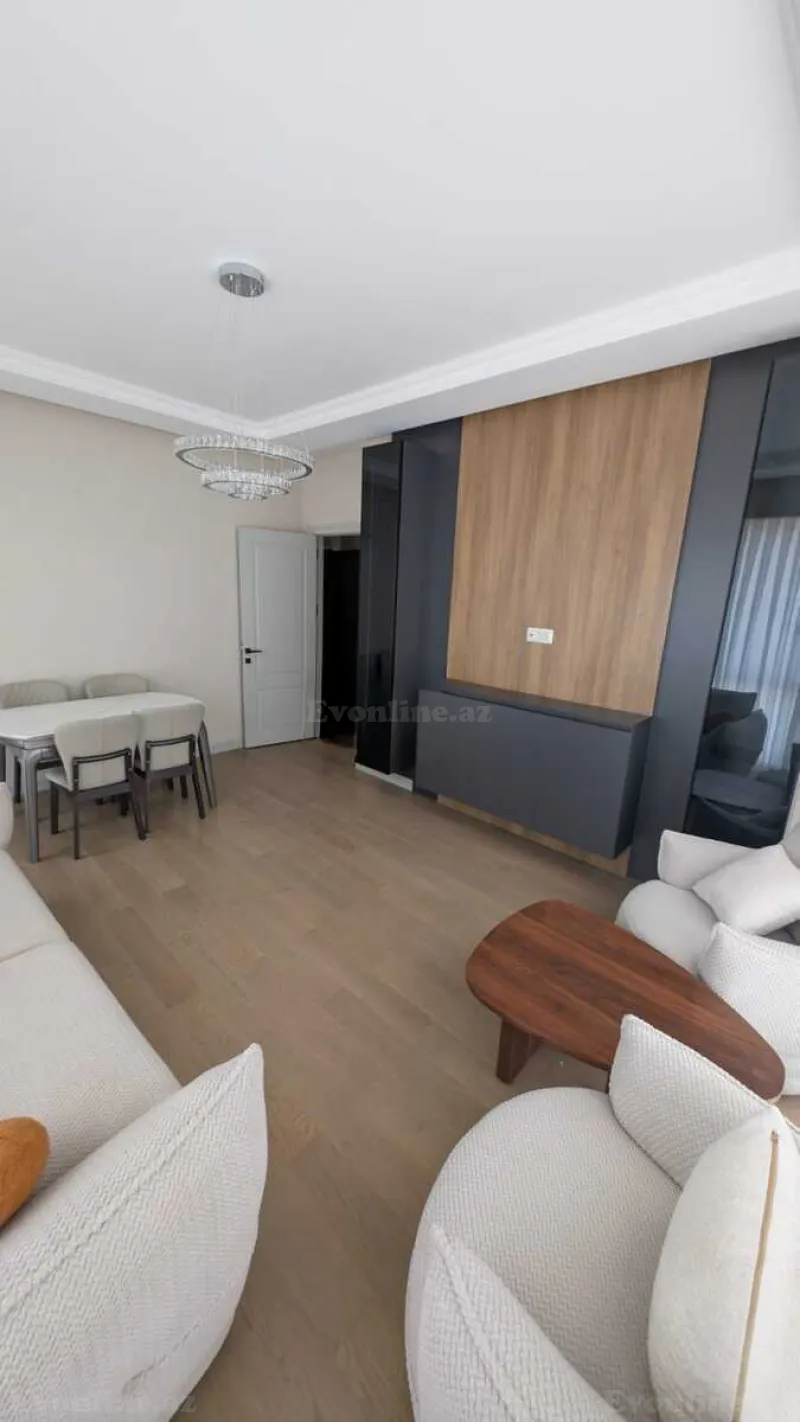 3 otaqlı Mənzil 78 m² Bakmil m. Kirayə verilir