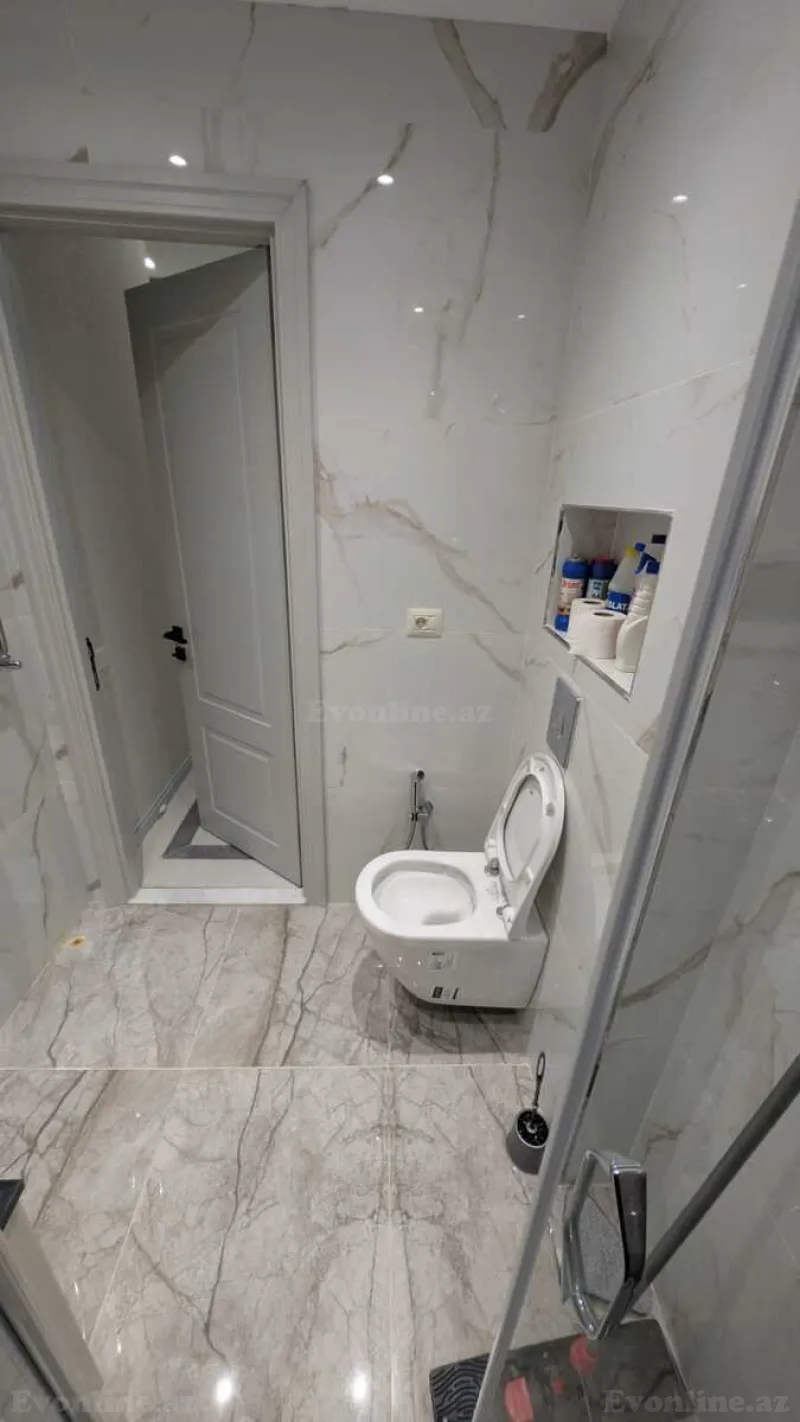 Kirayə verilir 3 otaqlı Mənzil Yeni tikili 78 m² Bakmil m. - şəkil 13