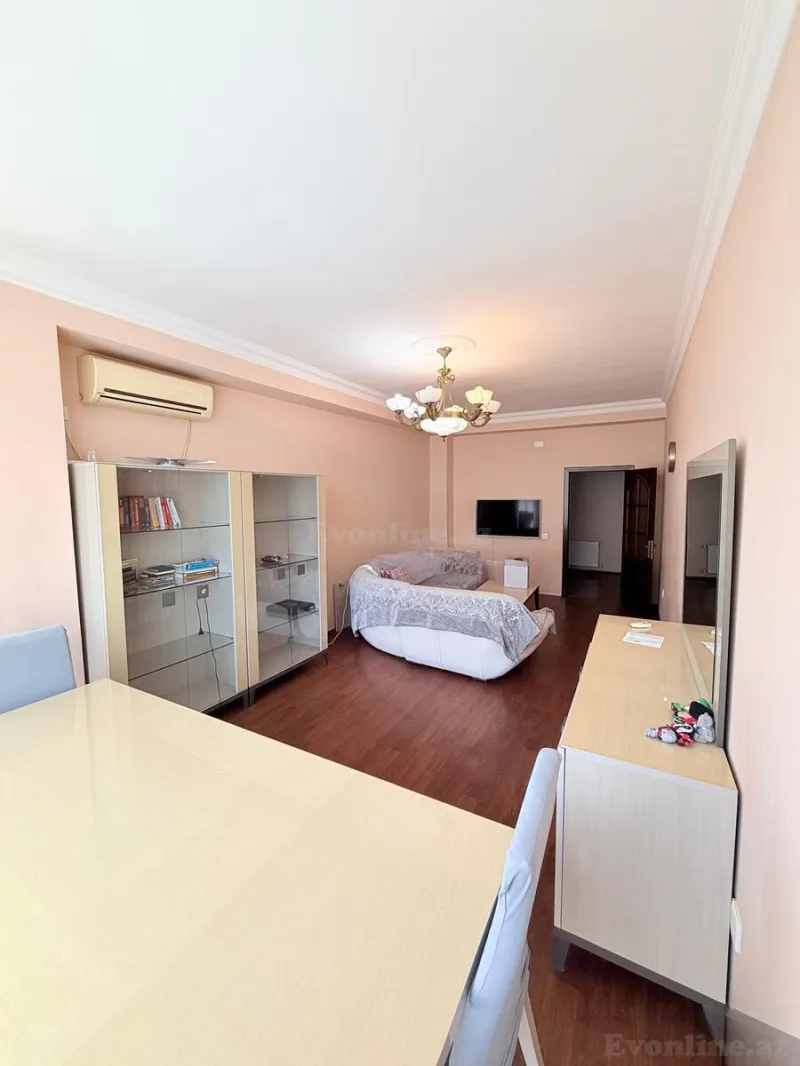 Kirayə verilir 2 otaqlı Mənzil Yeni tikili 100 m² İnşaatçılar m. - şəkil 4