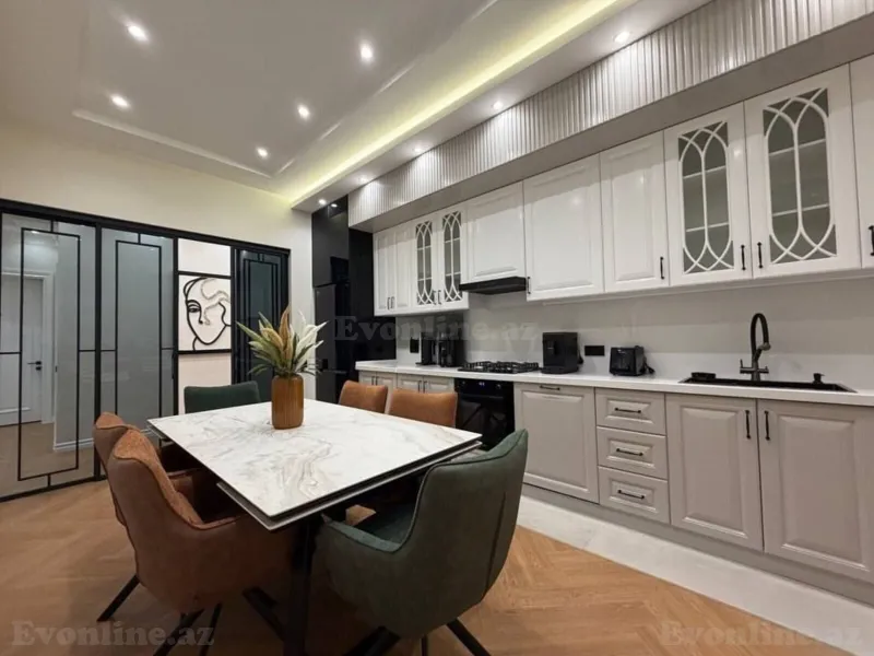 Kirayə verilir 3 otaqlı Mənzil Yeni tikili 130 m² Nərimanov r. - şəkil 4