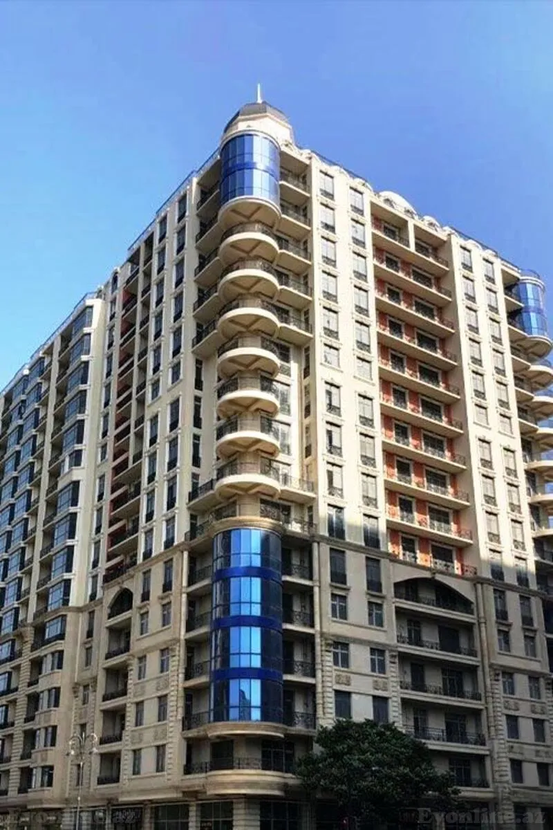 3 otaqlı Mənzil 164 m² Elmlər Akademiyası m. Satılır