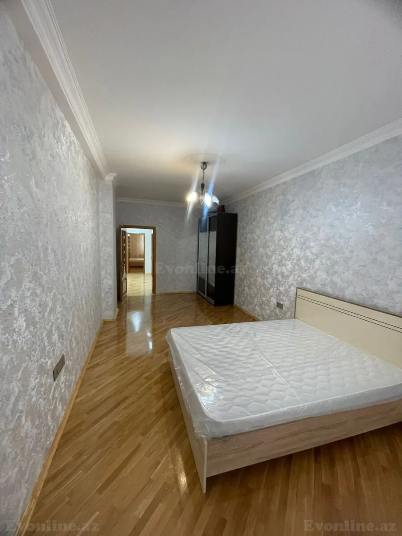 Kirayə verilir 3 otaqlı Mənzil Yeni tikili 125 m² İnşaatçılar m. - şəkil 5