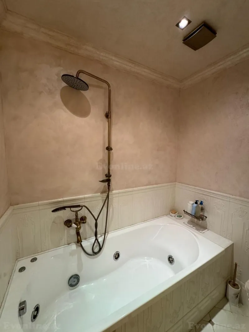 Kirayə verilir 3 otaqlı Mənzil Yeni tikili 217 m² Nərimanov r. - şəkil 18