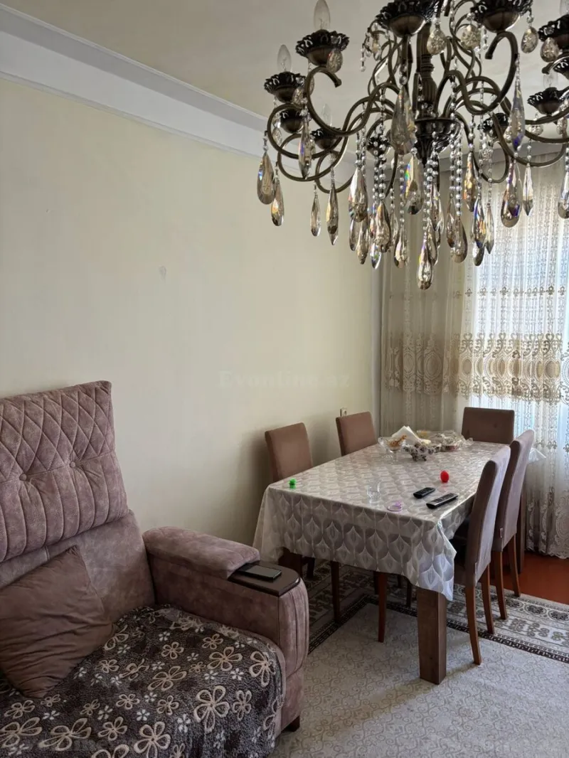Satılır 3 otaqlı Mənzil Köhnə tikili 68 m² Əhmədli m. - şəkil 2