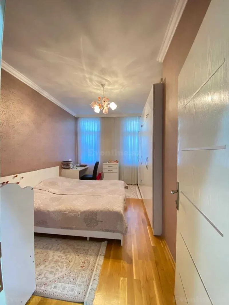 Satılır 3 otaqlı Mənzil Yeni tikili 110 m² İnşaatçılar m. - şəkil 3