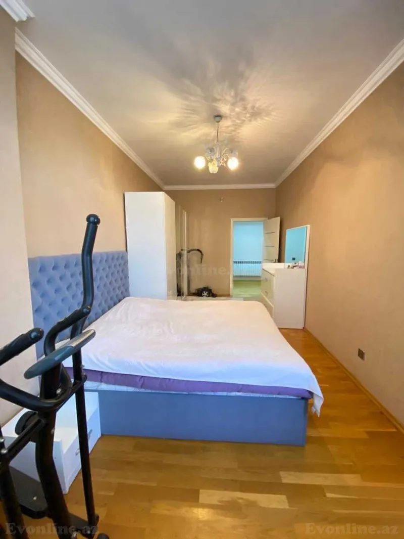Satılır 3 otaqlı Mənzil Yeni tikili 110 m² İnşaatçılar m. - şəkil 5