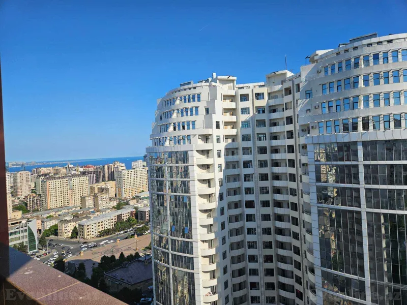 Satılır 3 otaqlı Mənzil Yeni tikili 110 m² İnşaatçılar m. - şəkil 10