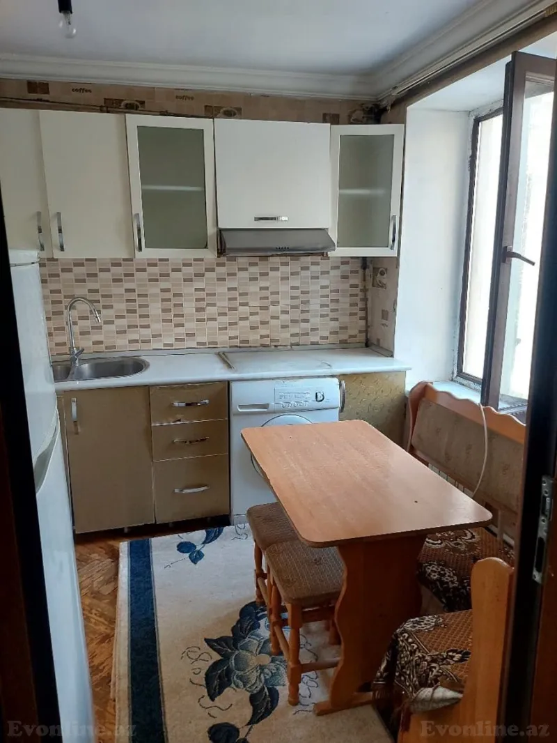 Satılır 2 otaqlı Mənzil Köhnə tikili 50 m² Elmlər Akademiyası m. - şəkil 3