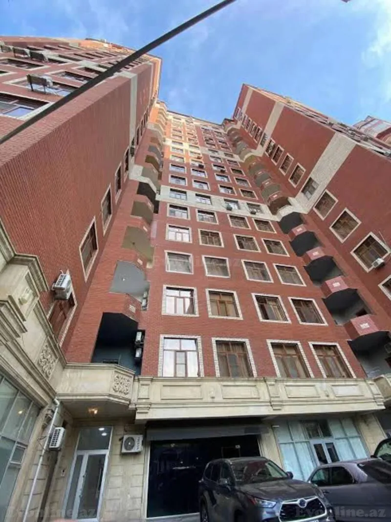 3 otaqlı Mənzil 178 m² Nizami m. Satılır
