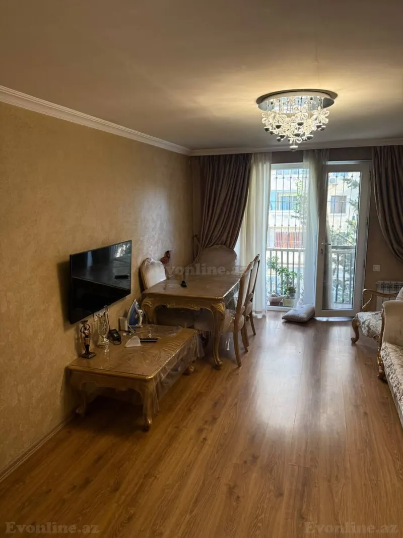 3 otaqlı Mənzil 75 m² Elmlər Akademiyası m. Kirayə verilir