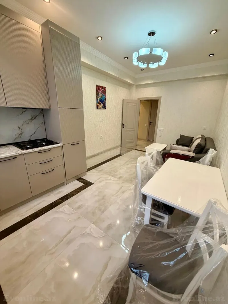2 otaqlı Mənzil 90 m² 28 May m. Kirayə verilir