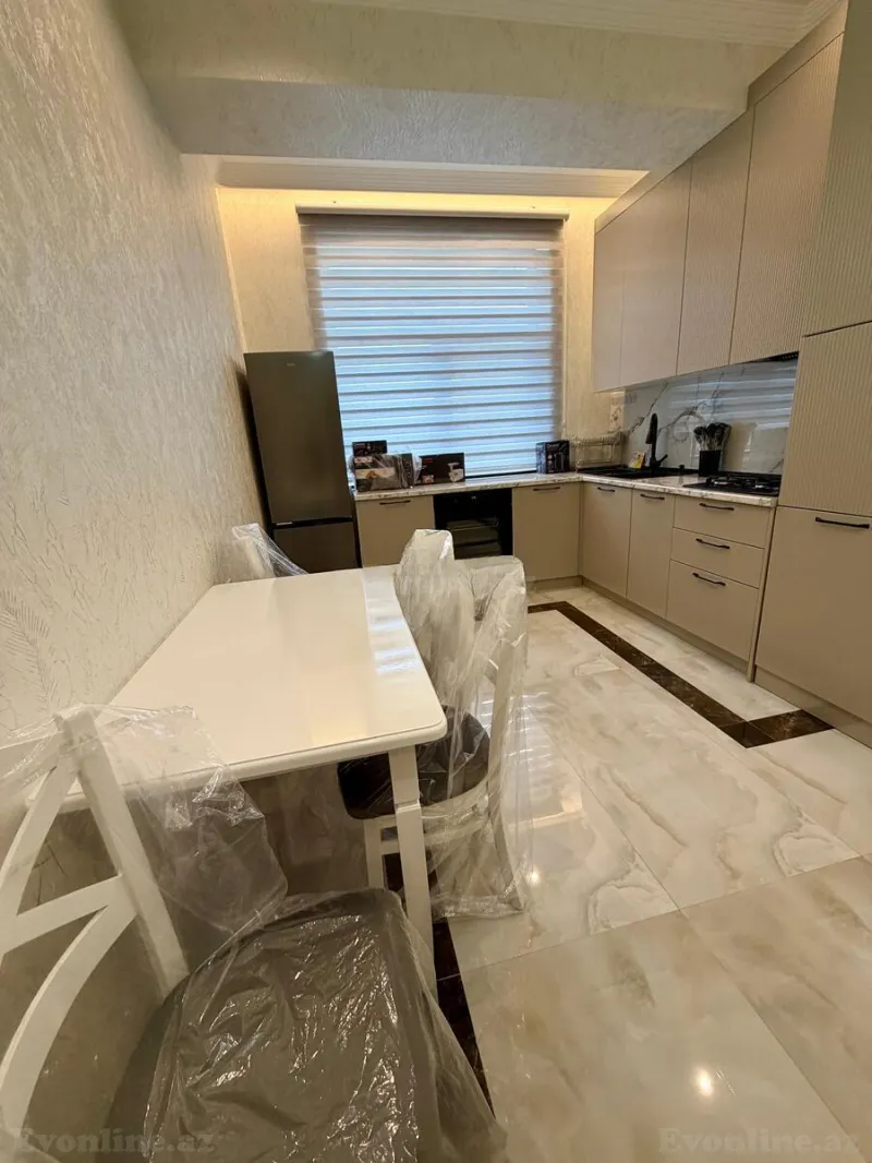 Kirayə verilir 2 otaqlı Mənzil Yeni tikili 90 m² 28 May m. - şəkil 9